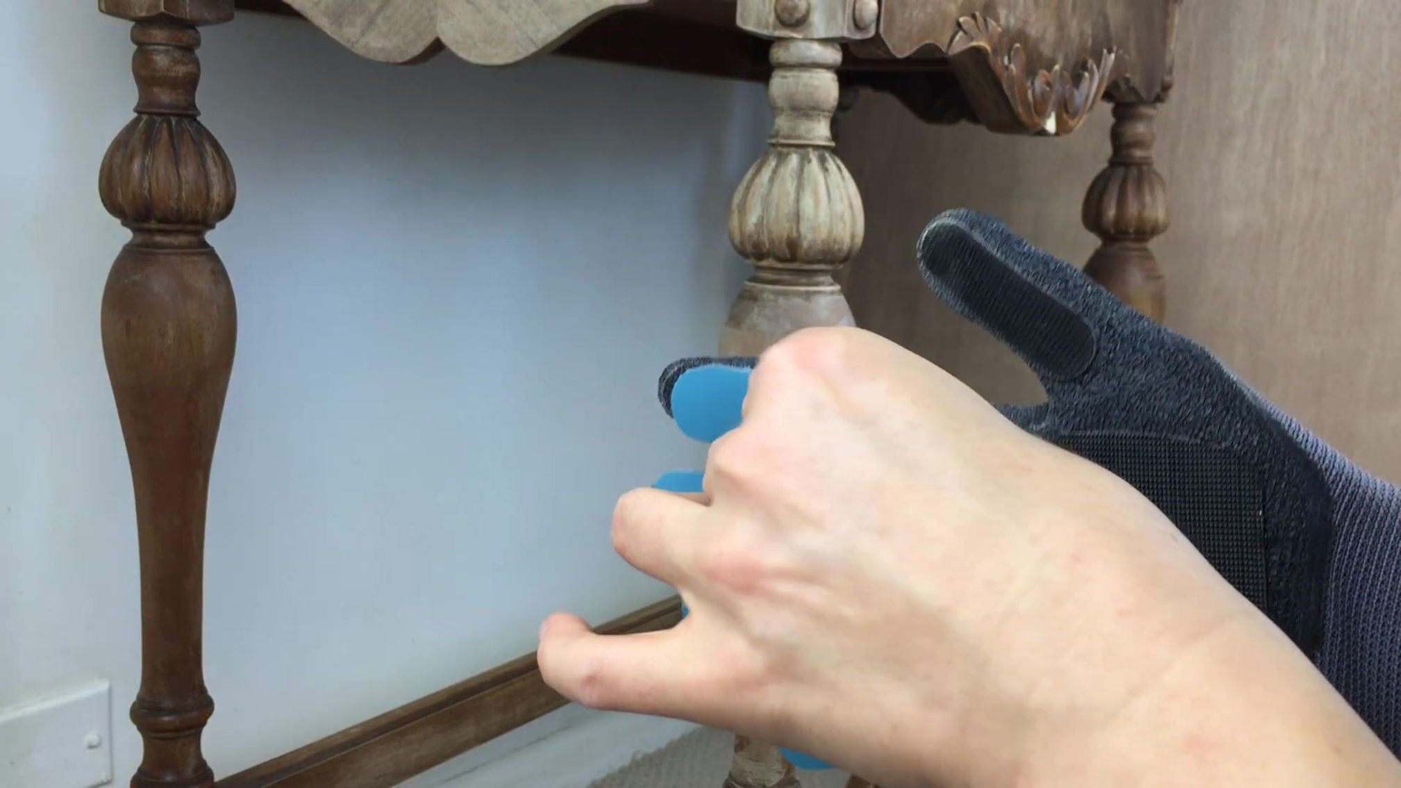 Removing Sandpaper Mit From Sandi Hands Glove